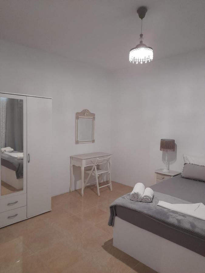 Magda House Apartment Livadi  Bagian luar foto
