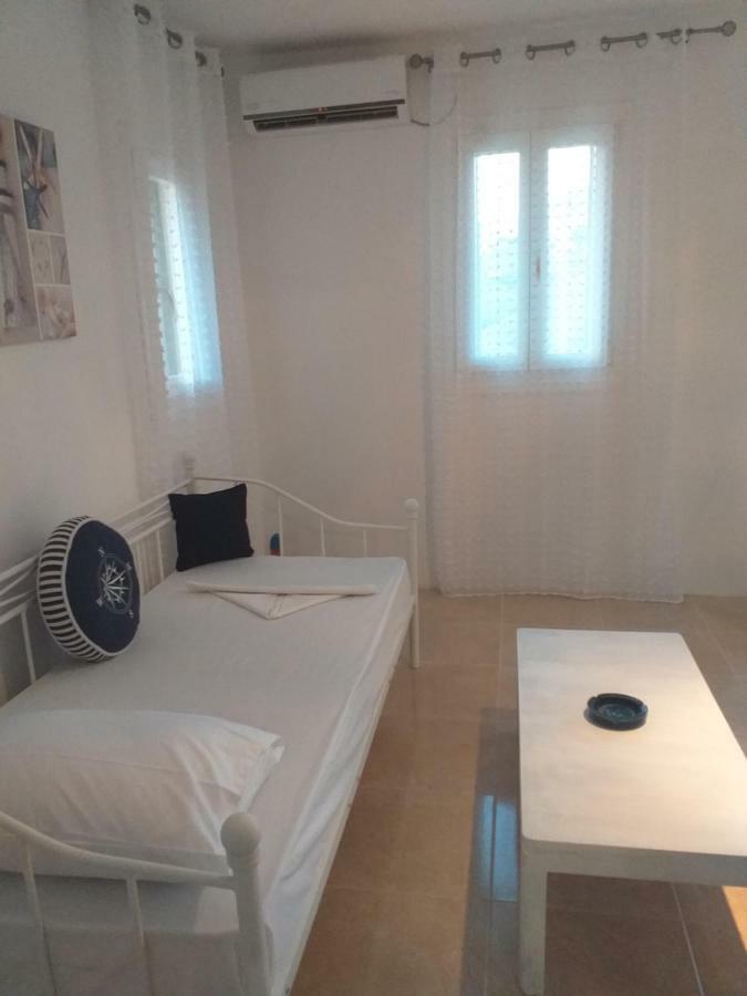 Magda House Apartment Livadi  Bagian luar foto
