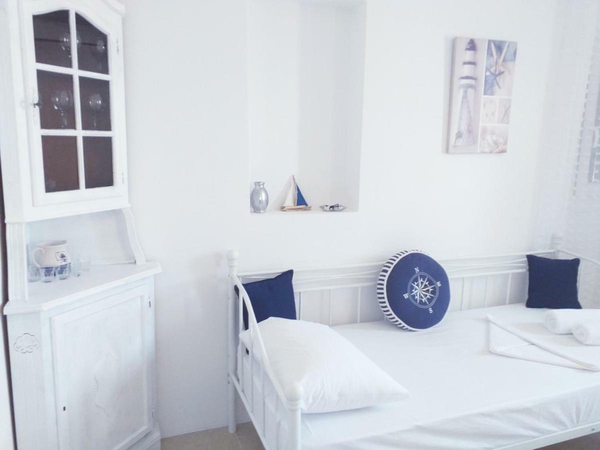 Magda House Apartment Livadi  Bagian luar foto